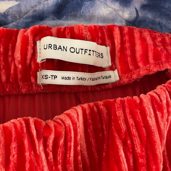 Urban outfitters red corduroy stretchy flare pants - Picture 4 of 4